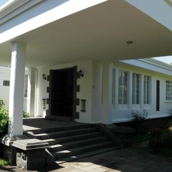 Charmante villa type F5, Curepipe