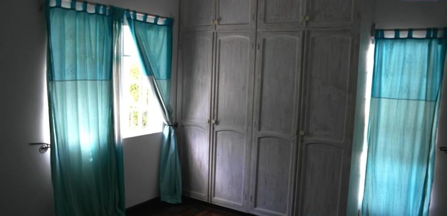 Charmante villa type F5, Curepipe
