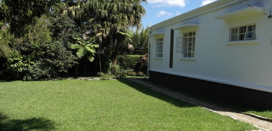 Charmante villa type F5, Curepipe