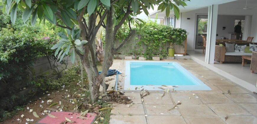 Agréable villa neuve avec piscine et vue imprenable,Tamarin