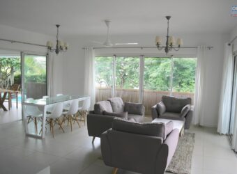 Agréable villa neuve avec piscine et vue imprenable,Tamarin