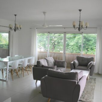 Agréable villa neuve avec piscine et vue imprenable,Tamarin