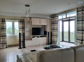 Spacieux appartement type F4 avec vue dégagée, Floréal