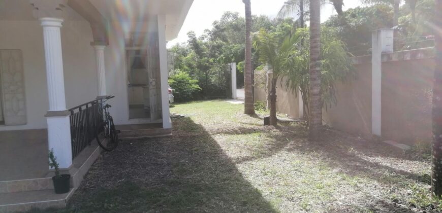 Villa très bien située, Grand Baie