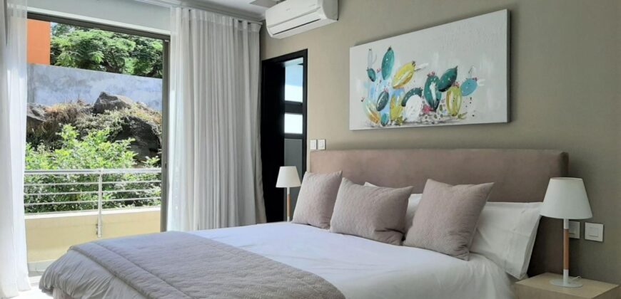 Confortable appartement avec accès à la plage, Tamarin