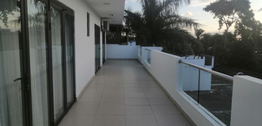 Magnifique penthouse proche de la plage, Pereybère