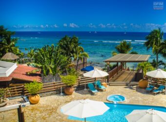 Agréable appartement au bord de l’océan avec piscine, Tamarin