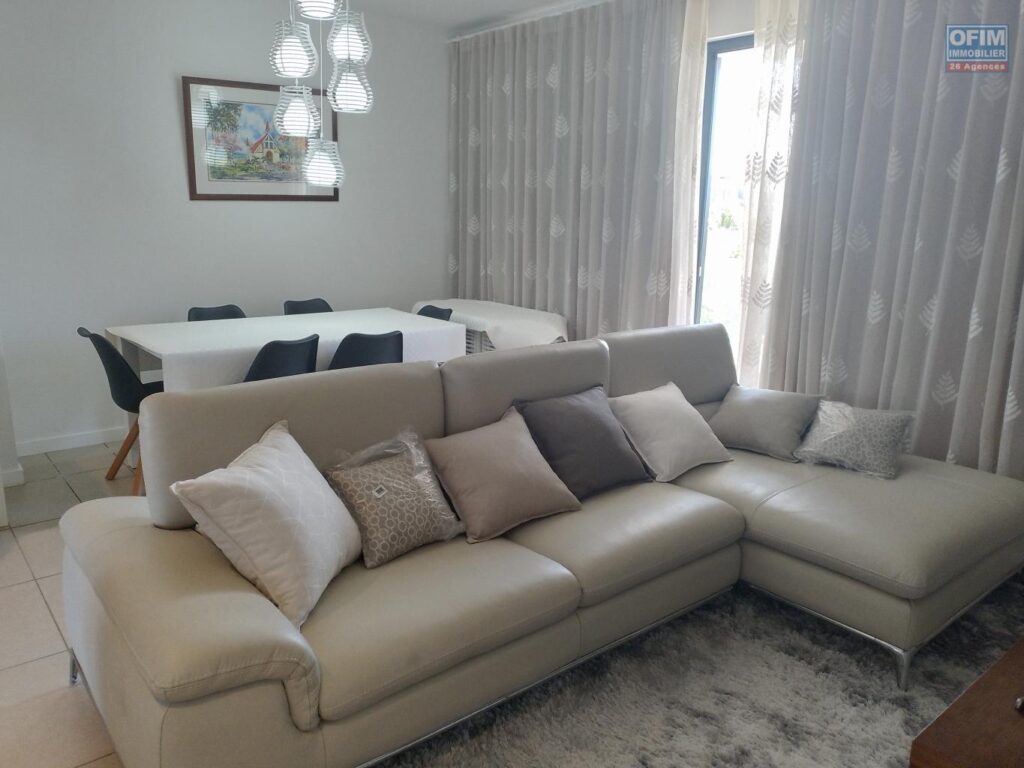 Charmant appartement T4 avec vue sur l’océan, Roches noires