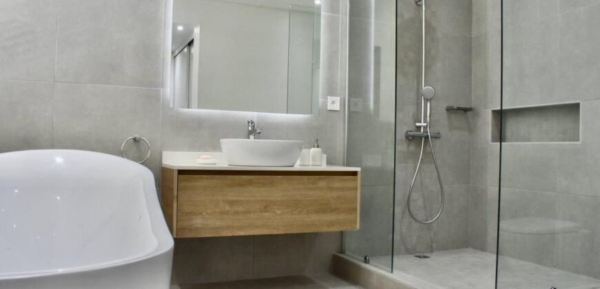 Duplex de 146 m2 pied dans l’eau accessible aux étrangers, Tamarin