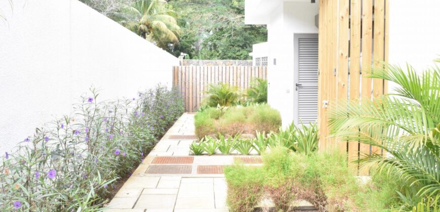 Duplex de 146 m2 pied dans l’eau accessible aux étrangers, Tamarin