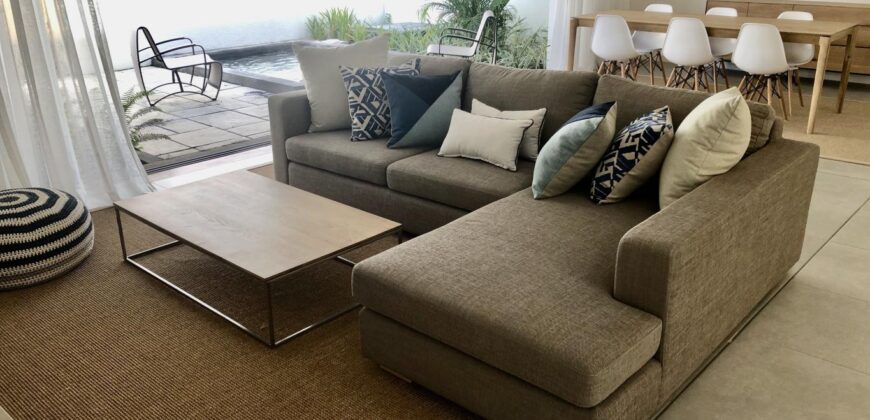 Duplex de 146 m2 pied dans l’eau accessible aux étrangers, Tamarin
