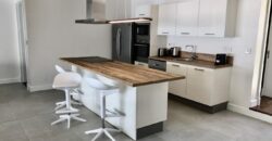 Duplex de 146 m2 pied dans l’eau accessible aux étrangers, Tamarin