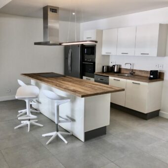 Duplex de 146 m2 pied dans l’eau accessible aux étrangers, Tamarin