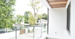 Duplex de 146 m2 pied dans l’eau accessible aux étrangers, Tamarin