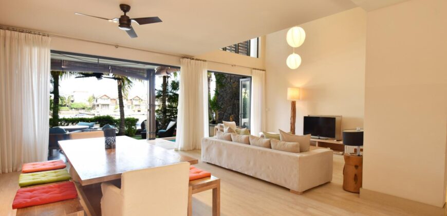 Splendide duplex de 207 m2 pied dans l’eau, Rivière-Noire