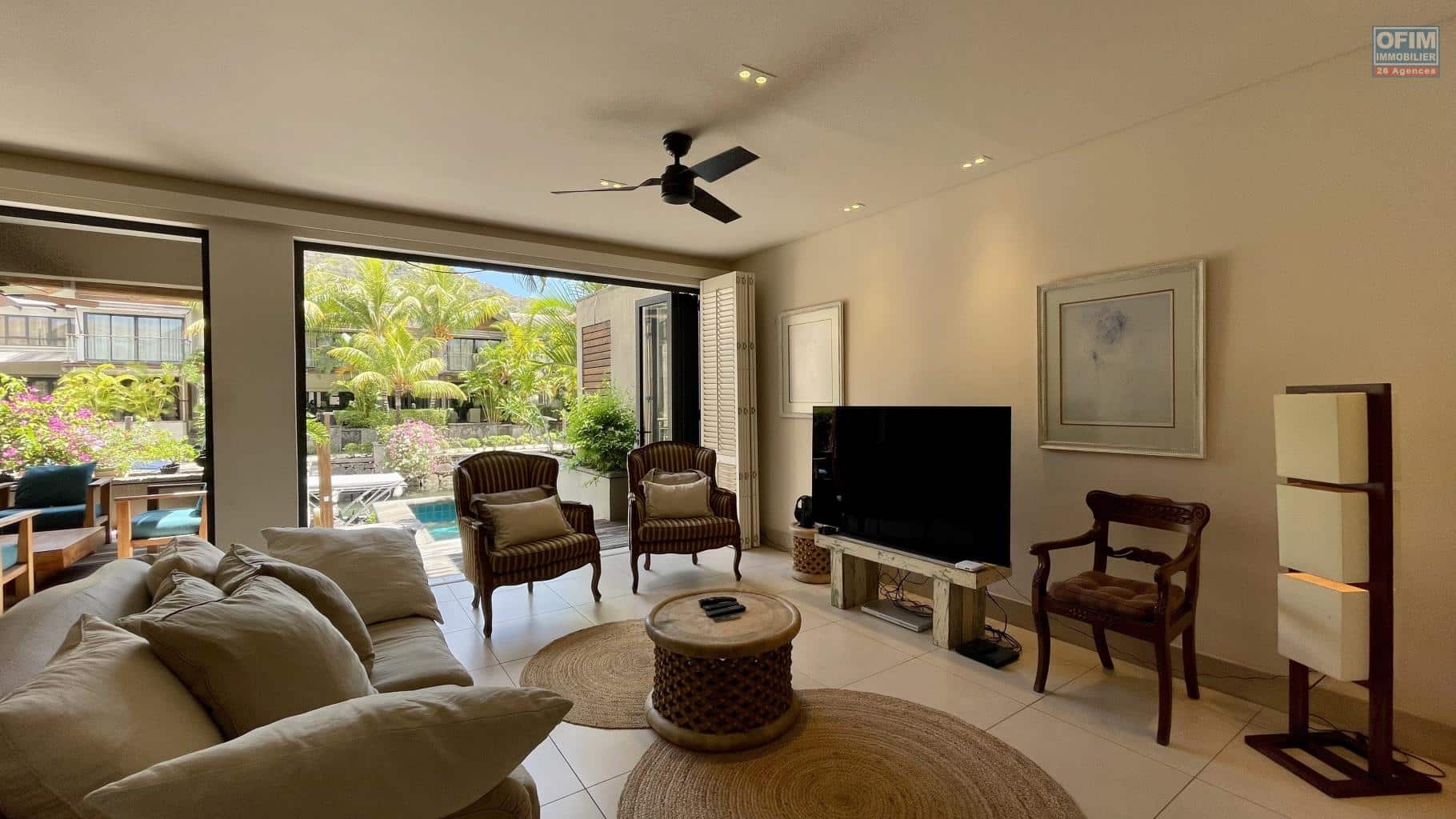 A vendre Superbe duplex T4 accessible aux étrangers pied dans l'eau