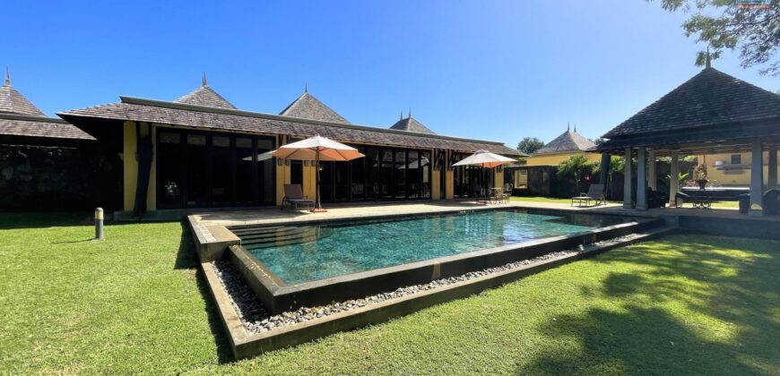 Somptueuse villa de conception moderne avec grande piscine, Tamarin