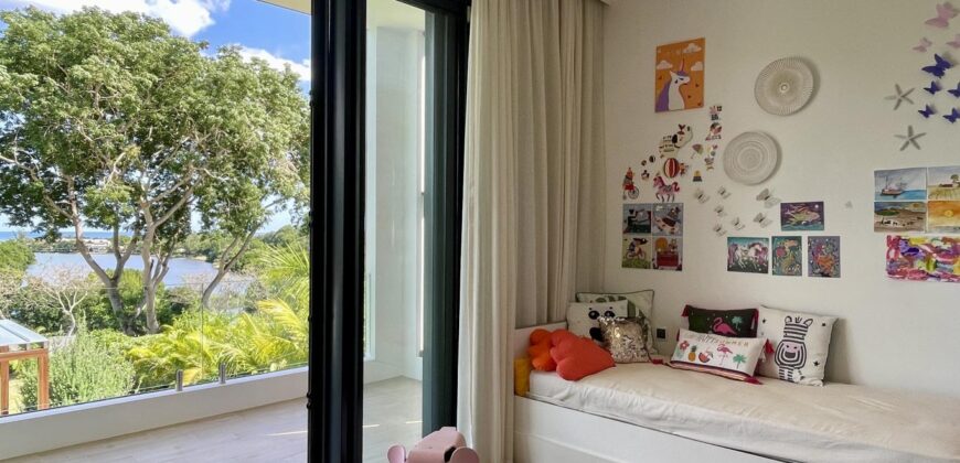 Splendide villa T5 à étage avec vue imprenable sur la baie, Tamarin