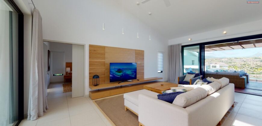Magnifique penthouse de 472 m2 pieds dans l’eau, Rivière-Noire