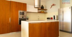 Luxueux appartement T4 accessible aux étrangers sur un îlot à Rivière-Noire