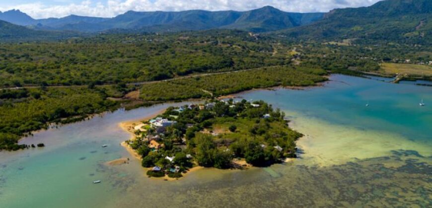 Luxueux appartement T4 accessible aux étrangers sur un îlot à Rivière-Noire