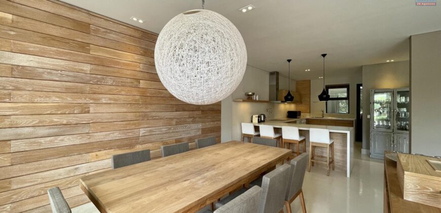 Bel appartement T4 pied dans l’eau accessible aux étrangers, Rivière-Noire