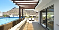 Lumineux penthouse T5 avec piscine et vue sur montagne, Rivière-Noire