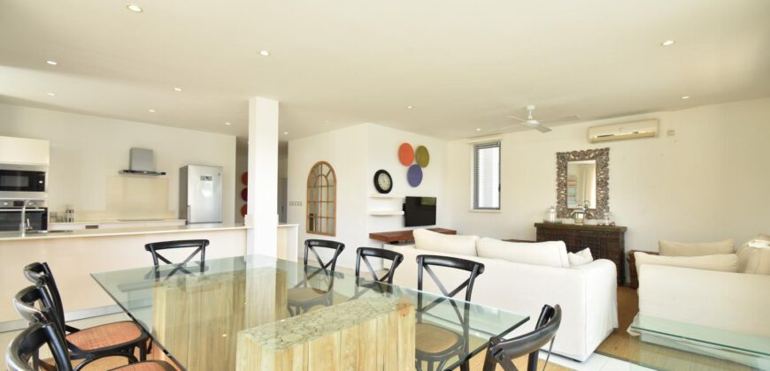 Lumineux penthouse T5 avec piscine et vue sur montagne, Rivière-Noire