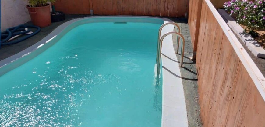 Spacieuse villa de type F6 avec piscine non loin de la plage à Trou aux biches