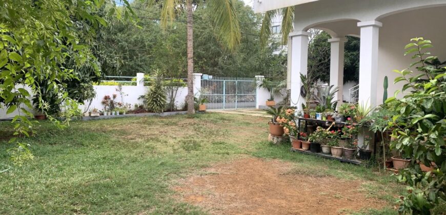 Grande villa avec appartement indépendant, Flic en Flac