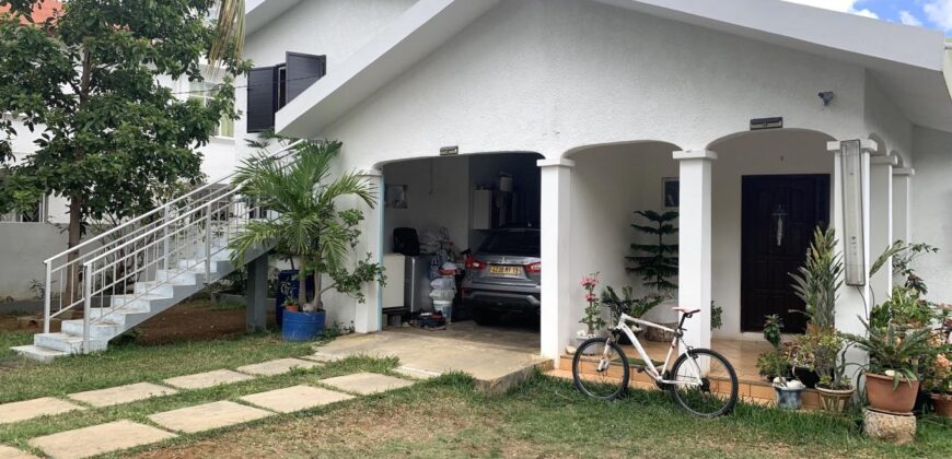 Grande villa avec appartement indépendant, Flic en Flac