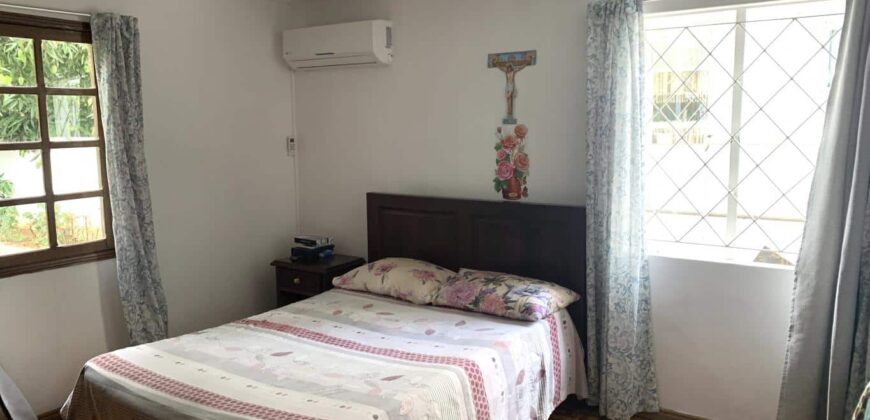 Grande villa avec appartement indépendant, Flic en Flac