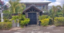 Grande villa F6 de 400 m2 avec piscine privée, Mont Choisy