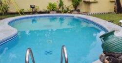 Villa T5 avec piscine située dans un quartier résidentiel à Flic en Flac