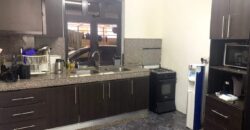 Maison T5 avec une grande cour au calme, Quatre Bornes