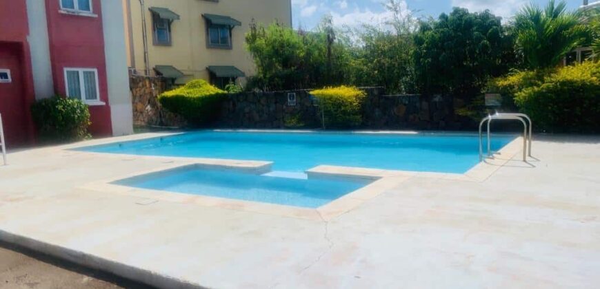 Appartement F3 avec piscine commune, Pereybère