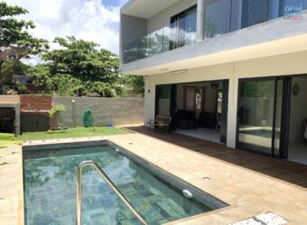 Beau duplex jumelé avec piscine commune, Flic en Flac