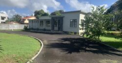 Spacieuse maison F6 avec deux dépendances, Vieux Quatre Bornes