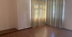 Spacieuse maison F6 avec deux dépendances, Vieux Quatre Bornes