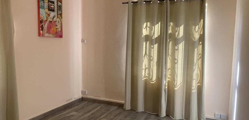 Spacieuse maison F6 avec deux dépendances, Vieux Quatre Bornes