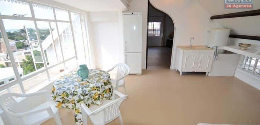 Grande maison coloniale de 425 m2, Pointe aux Sables