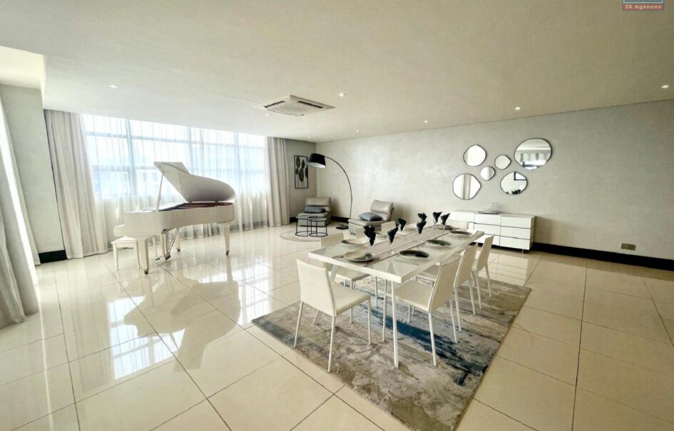 Somptueux appartement de 243 m2 avec vue sur mer, Grand Baie