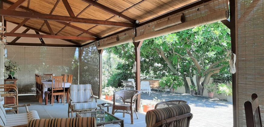 Spacieuse maison de 350 m2, Tamarin