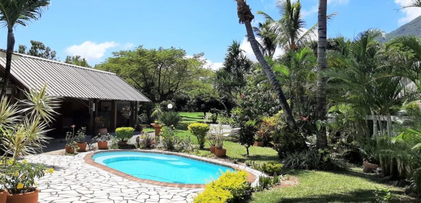 Ravissante maison située dans un beau cadre, Petite Rivière-Noire