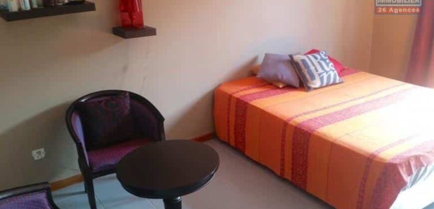 Appartement F4 situé face à la plage, Flic en Flac