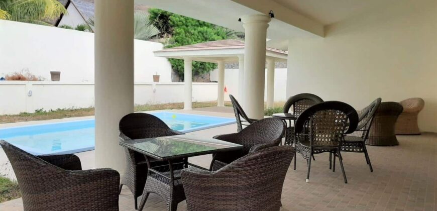 Spacieuse maison de plain-pied de 325 m2, Tamarin