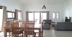 Spacieuse maison de plain-pied de 325 m2, Tamarin