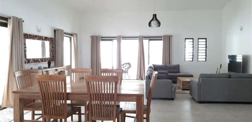 Spacieuse maison de plain-pied de 325 m2, Tamarin