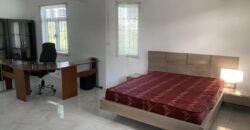 Belle villa de 357m2 avec piscine, Ebène
