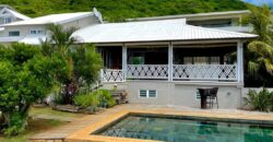 Détendez-vous dans cette belle villa de 380m², un joyau caché dans un quartier résidentiel à Tamarin